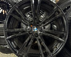 BMW F90 M5 diskləri R20