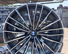 BMW G30 diskləri R20