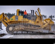 Bulduzer Komatsu, 2009 il
