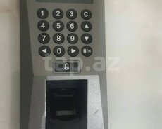 Biometrik girişə nəzarət və iş vaxtı uçotu aparatı ZKTeco