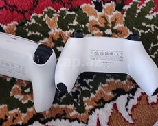 Sony PlayStation5 və pultları