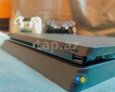 Sony PlayStation 4 Slim