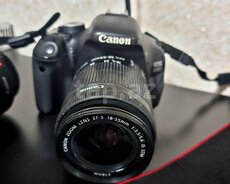 Fotoaparat Canon EOS 600D