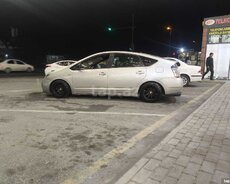 Toyota Prius təkərləri R16