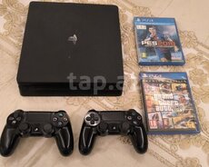 Sony PlayStation 4 Slim