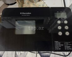 Electrolux çörəkbişirən aparat