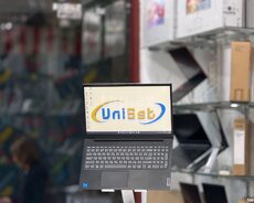 Lenovo v15 noutbuku