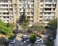 3-otaqlı mənzil, 8-ci mkr., 82 m