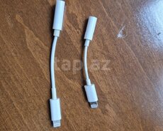 Apple Lightning to 3.5 mm Headphone adapter