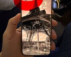 Apple iPhone 15 Pro Max ekranı
