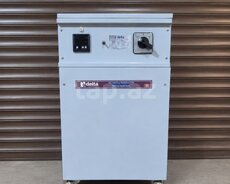 Generator və tənzimləyicisi