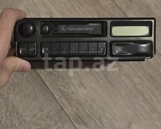 Mercedes-Benz kasetli maqnitolası