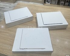 Macbook Air 13-inch 16 1TB M5 chip