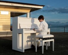 Akustik piano FEURICH Premiere 115