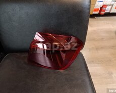 BMW F30 stop işığın şüşələri
