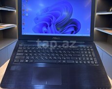 Noutbuk Asus i7