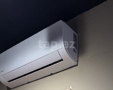 Kondisioner Midea