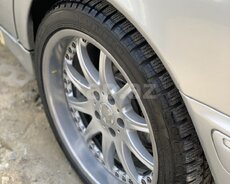 Mercedes W210 təkəri R18 RH Sport