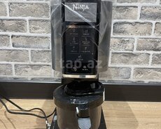 Dondurma hazırlayan aparat Ninja CREAMi NC301 7-in-1