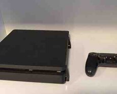 PlayStation 4 Slim