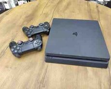 Playstation 4 Slim