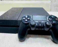 Sony PlayStation 4