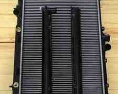 Mercedes E W124 radiator qapağı