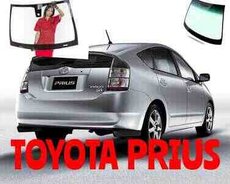 Toyota Prius ön şüşəsi