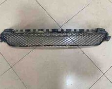 Mercedes radiator barmaqlığı