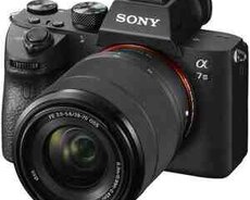 Sony a7 III Mirrorless Camera with 28-70mm f3.5-5.6 Lens