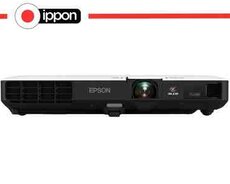 Proyektor Epson EB-1780W