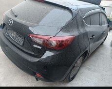 Sağ ön, Mazda 3, 2015 il, İşlənmiş