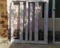 Plastik qapı və pəncərə