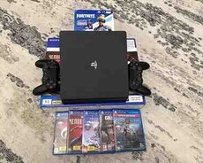 PlayStation 4 Slim 1TB