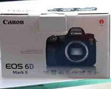 Canon EOS 6D mark II body