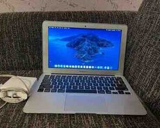 Apple Macbook 2015 Model, 4GB 256GB