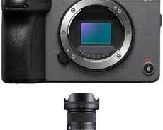 Sony FX30 Digital Cinema Camera Kit with 18-50mm Lens