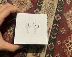 Apple AirPods 4