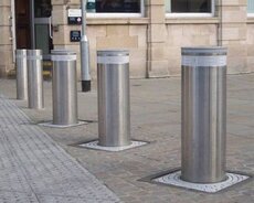 yerden cixan slaqbaum Bollard