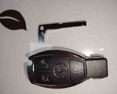 Mercedes pult korpusu