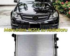 Mercedes W204 su radiatoru