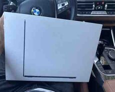 Apple Macbook Air 15 inch 8512 gb