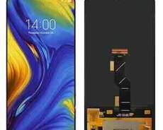 Xiaomi Mi Mix 3 ekranı