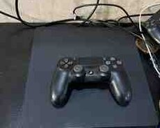 PlayStation 4 Slim