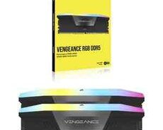 Operativ yaddaş CORSAIR Vengeance RGB, 32GB