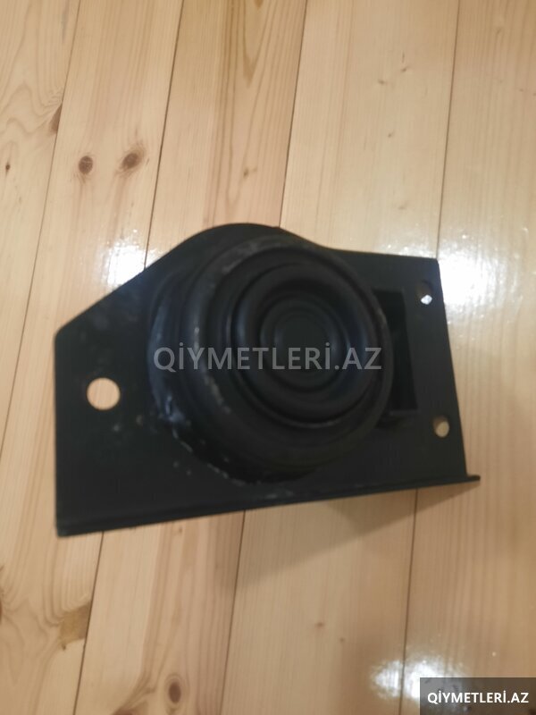 Kia Rio 2009 original motor paduşqası Kia Rio 2009 original motor paduşqası